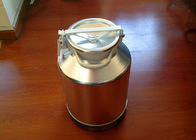 30 litres d'alliage d'aluminium de capacité ont fait des pots de lait pour transporter le lait